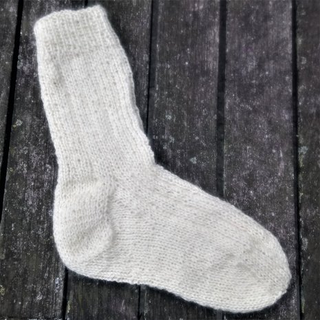 sok van sokkenwol met zeewier